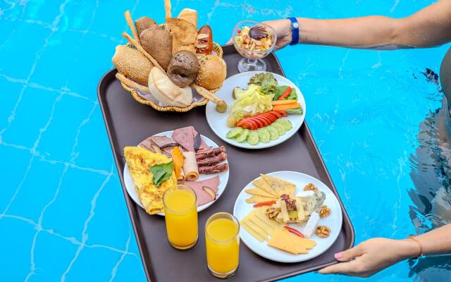Casa Blue Resort
