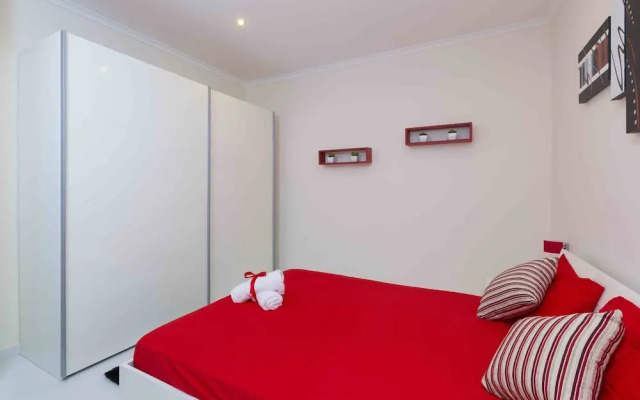 Sea View 2 Bed Apartment Close to Beach Hpi6768
