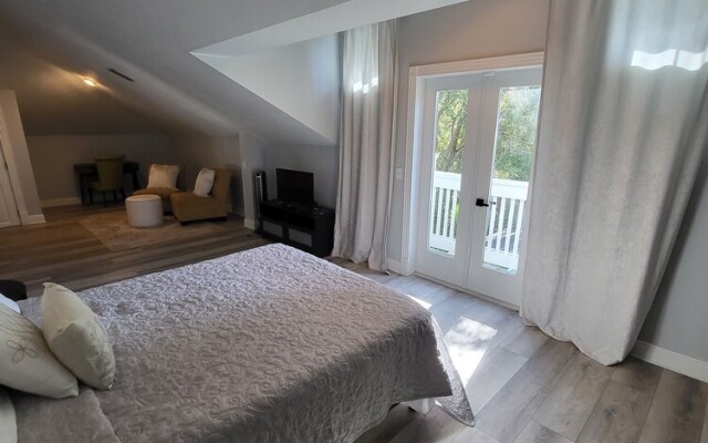 Key West Style Vacation Home with Pool