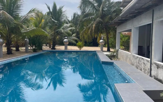 Villasiri and Leon Beach Paradise