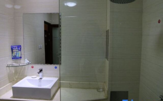 Yi Feng Bussiness Hotel