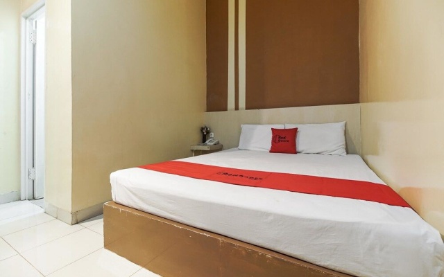 RedDoorz @ Jalan Hertasning – Guest Rooms – Makassar