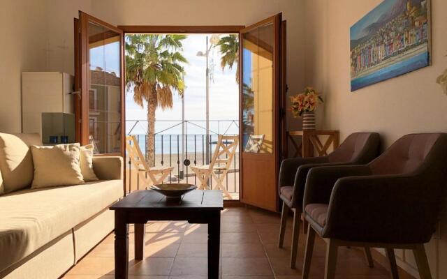 AR27-2 Apartamento en primera línea del mar