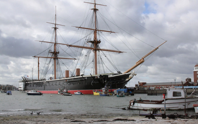 College Street Abode - Guest House