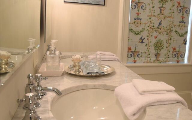 34 State Historic Luxury Suites