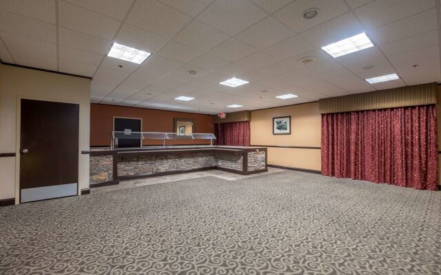 OYO Hotel Phenix City Central