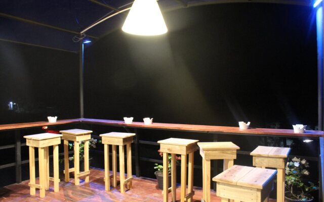 Hi Lanka Backpackers - Adults Only