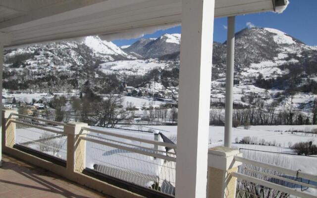 MAISON BELLEVUE 3 étoiles 4 à 10P