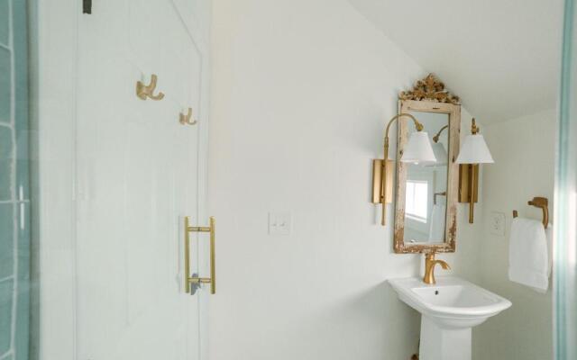 Guesthouse Charleston EAST 44