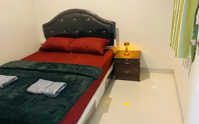 Lemon Tree Khaosan Hostel