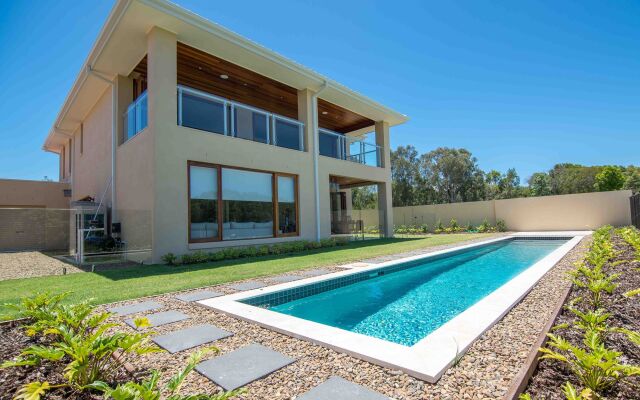 Noosa Springs Golf Resort & Spa