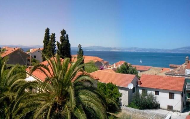 Rooms Liva - 60m from the sea