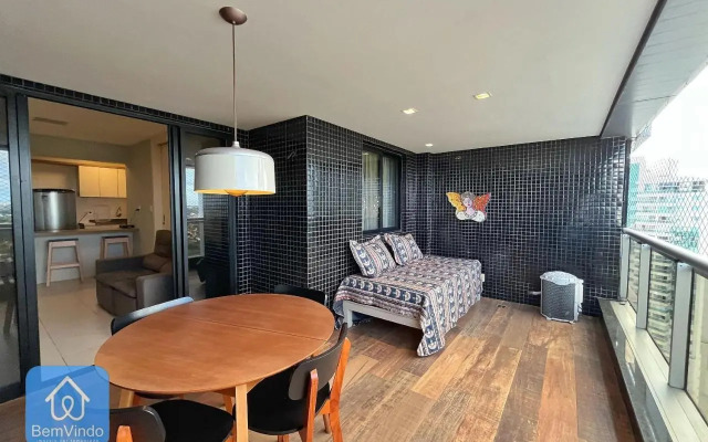 Apartamento Amplo Com Varanda No Salvador Prime