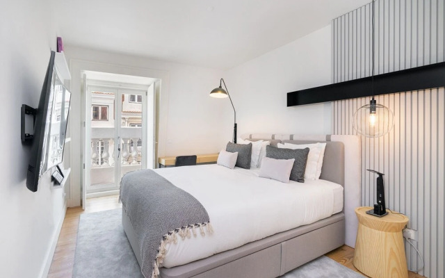 Prime Location Luxury Apartment