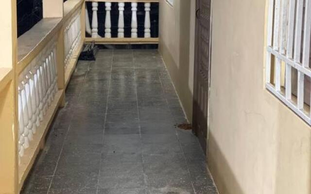 Agradable casa con 3 cuartos 2 baños cómodos..!!