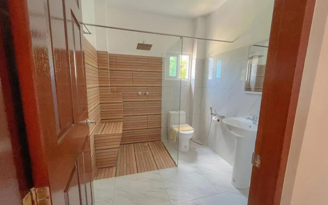 Meili Beach Resort