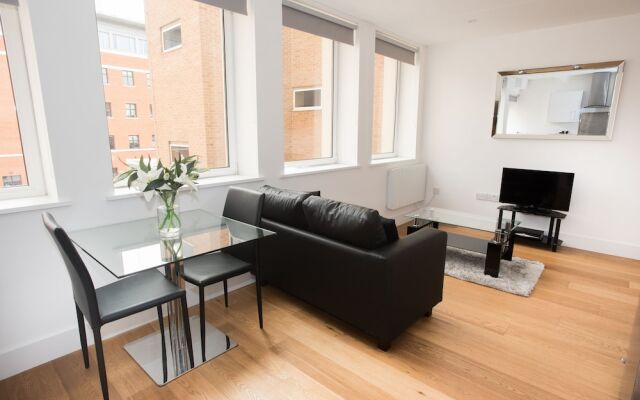 Celador Apartments - Sussex House Serviced Apartments