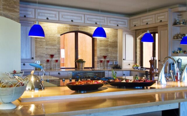 Villa Paradisa Guest House