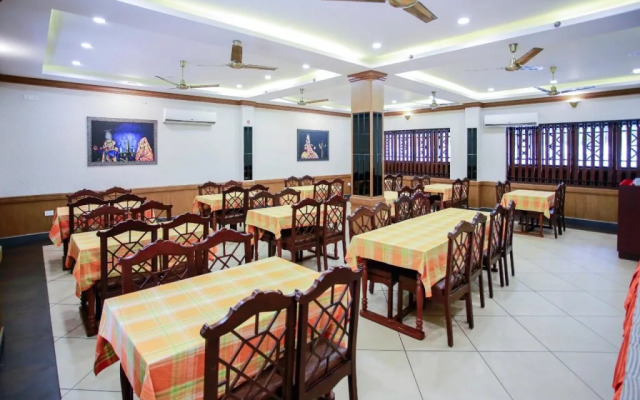 Alankar Elite Inns By OYO Rooms