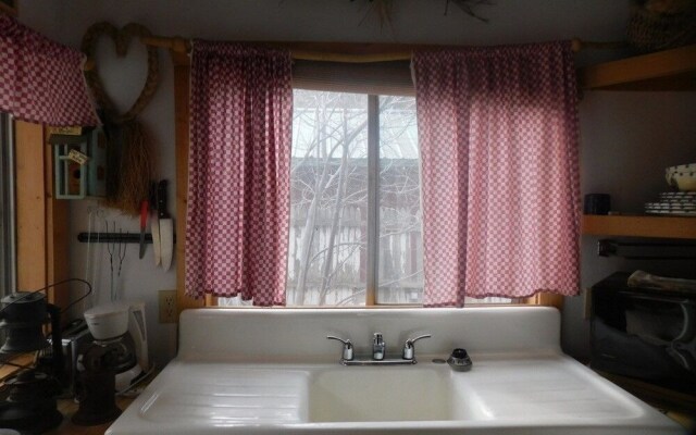 The Woolly Bugger Inn