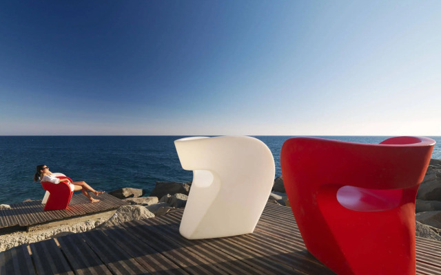 Marina Suites