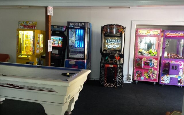 Smugglers Cove Holiday Village