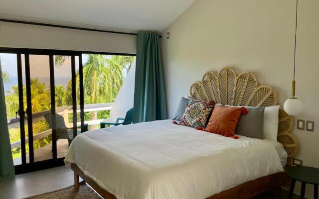 Catalina Tropical Lodge