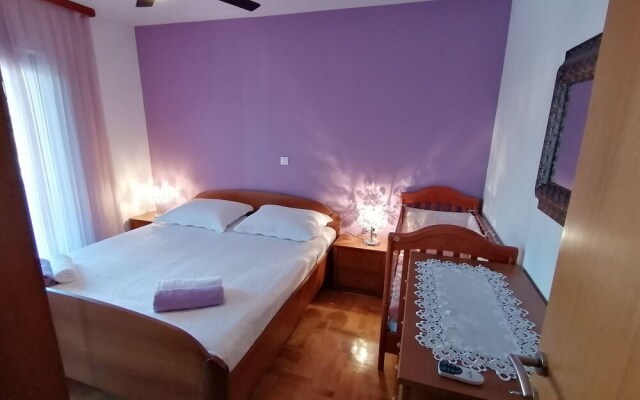 Ferienwohnung Rončević nur 50 m vom Meer