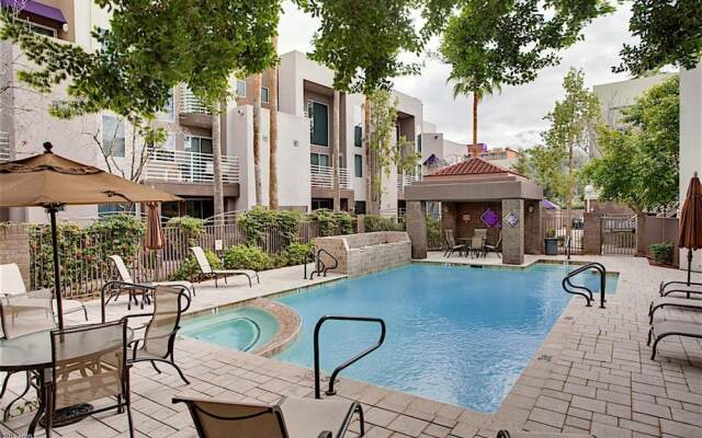 Phoenix Palms 2 BR by Casago