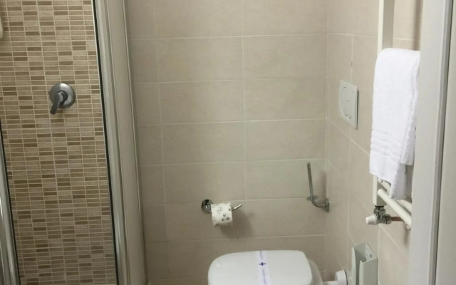 Navona Palace Luxury Inn