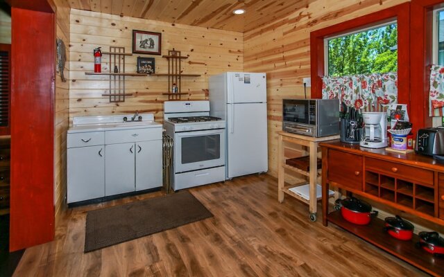 Woodpecker Cabin