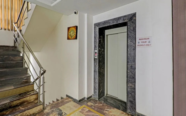 Treebo Trend Loharkar's Family Hotel