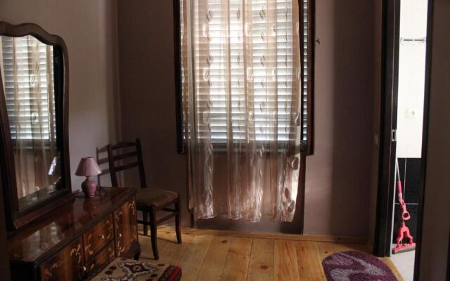 Maya Guest House
