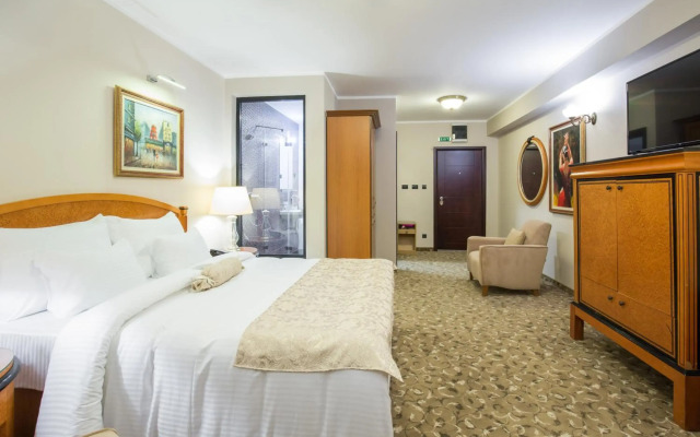 Sterling Hotel