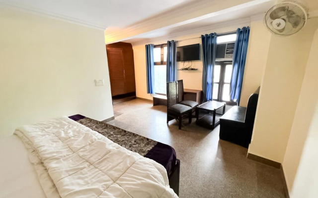 Roomshala Hotel Silver Inn