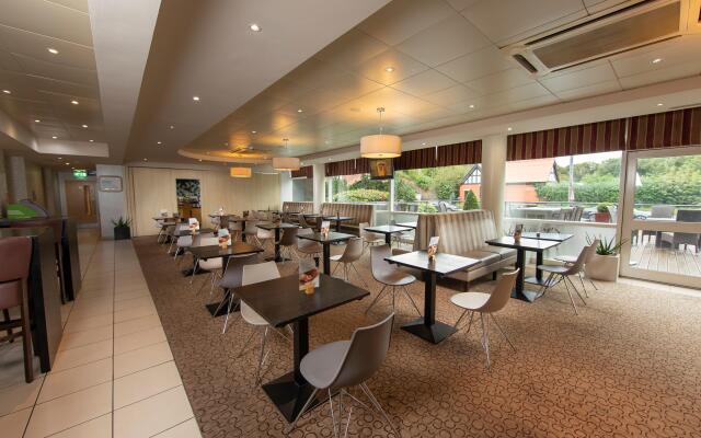 Holiday Inn Express Chester - Racecourse, an IHG Hotel