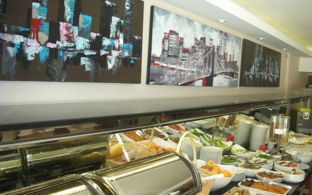 Esila Hotel