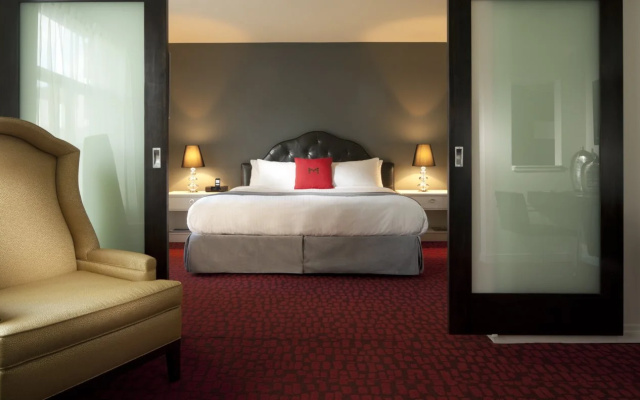 Moda Hotel