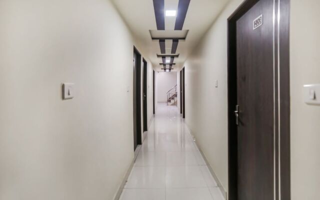 Spot On 37343 Hotel Abhimanyu Inn