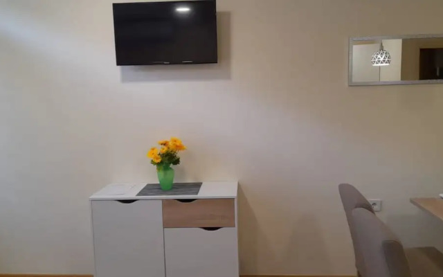 T & P- 200m From Centar City - SA1