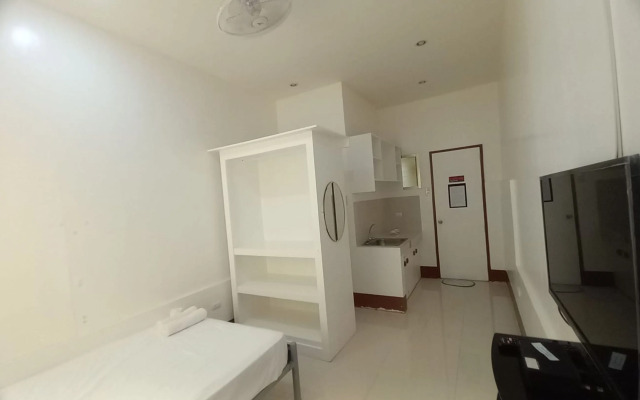 OYO 935 Palajuanders Inn