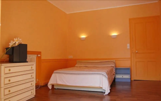 Gite Theolyne Joly Saint Sauveur