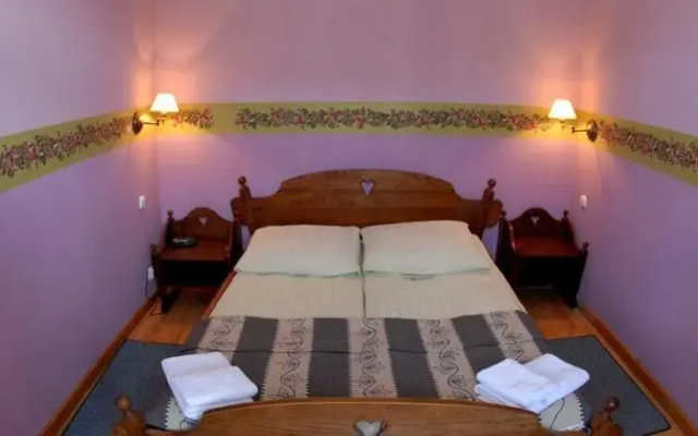 Hotel Rapsodia