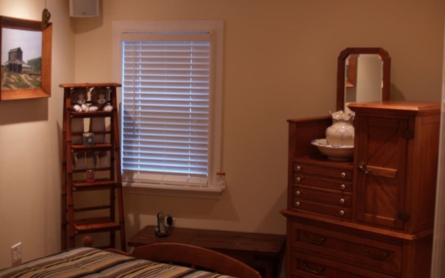 The White House on Freedom Way