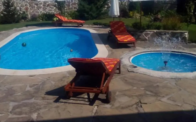 Guest House Golemanite