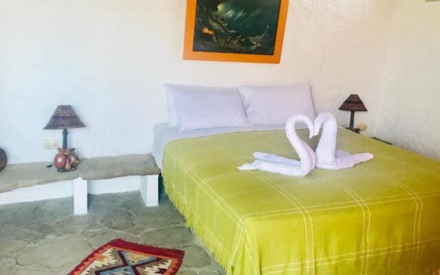 Hotel Smiling Crab