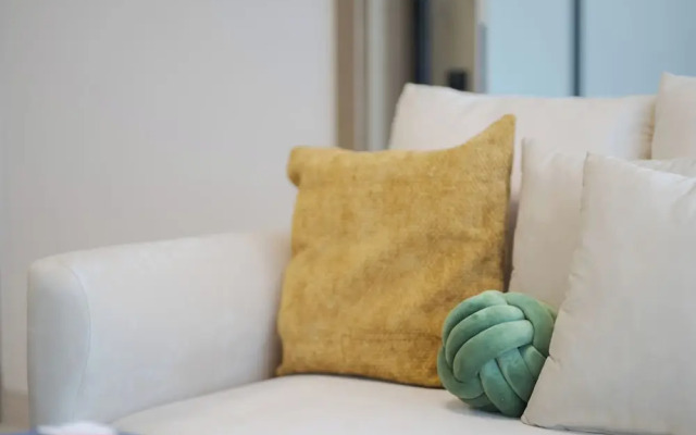 KeyRock Living - Premium Apt with Pool