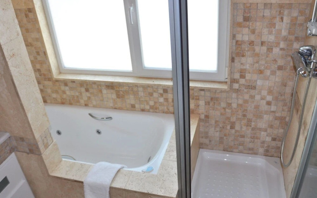Spacious Villa in Vilamoura With Barbecue