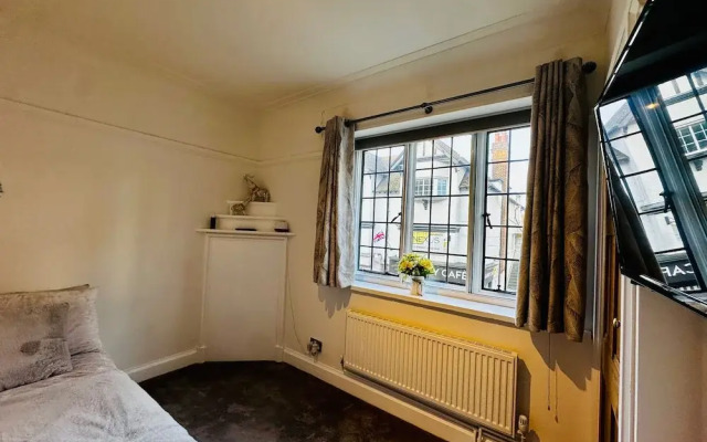 Gerrardscross-sleeps4-parking-petfriendly-wembley