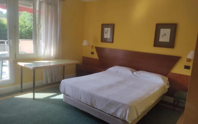 Hotel Suite Mioño Castro